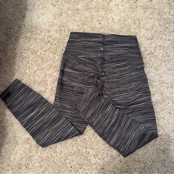 Lululemon align leggings size 8 25” - Picture 2 of 2